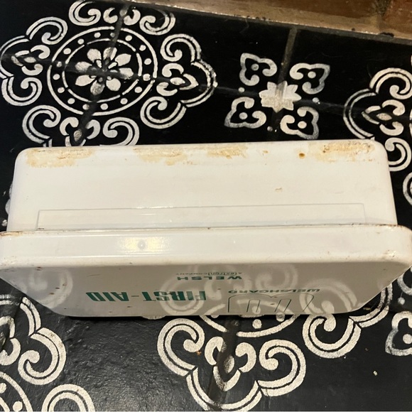 Antique First Aid Metal Case and Original Sealed Supplies Contents - Picture 9 of 12